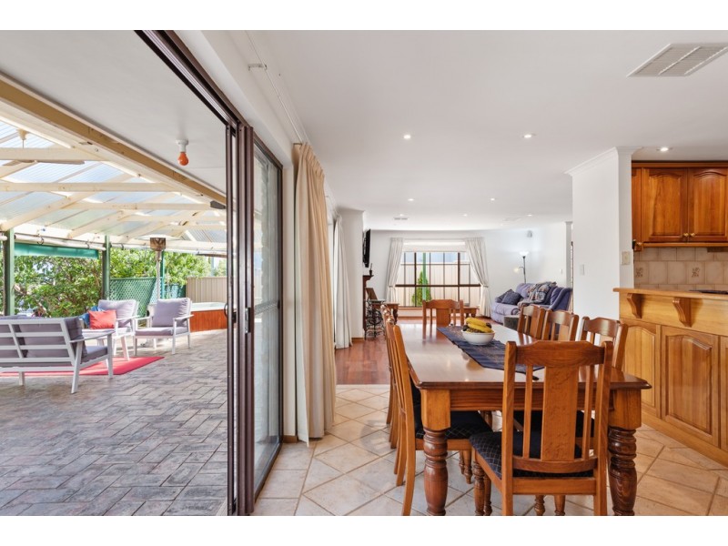 11 Tamarind Walk, Aberfoyle Park SA 5159