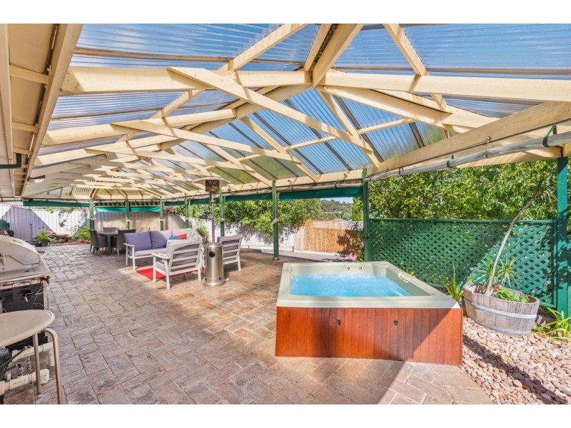 11 Tamarind Walk, Aberfoyle Park SA 5159