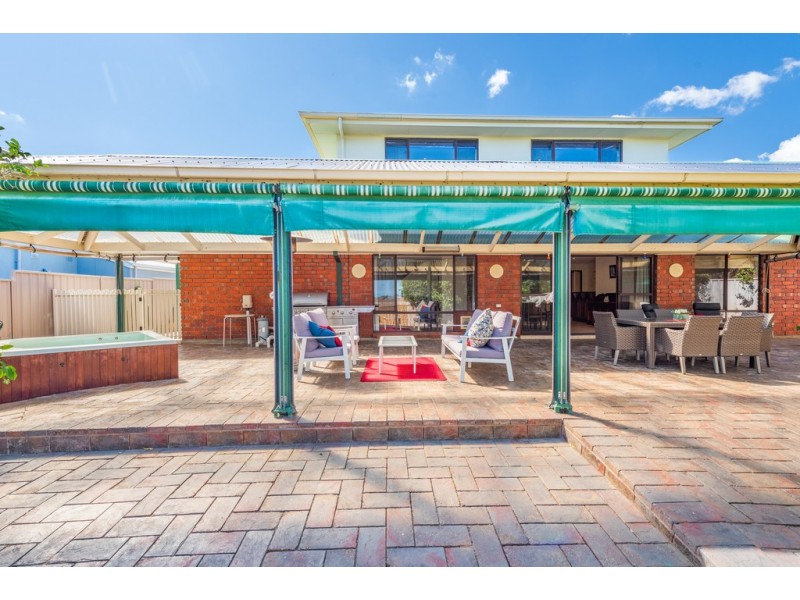 11 Tamarind Walk, Aberfoyle Park SA 5159