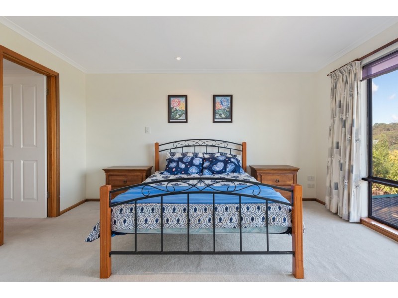 11 Tamarind Walk, Aberfoyle Park SA 5159