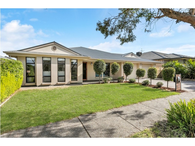 12 Scrub Avenue, Aldinga Beach SA 5173