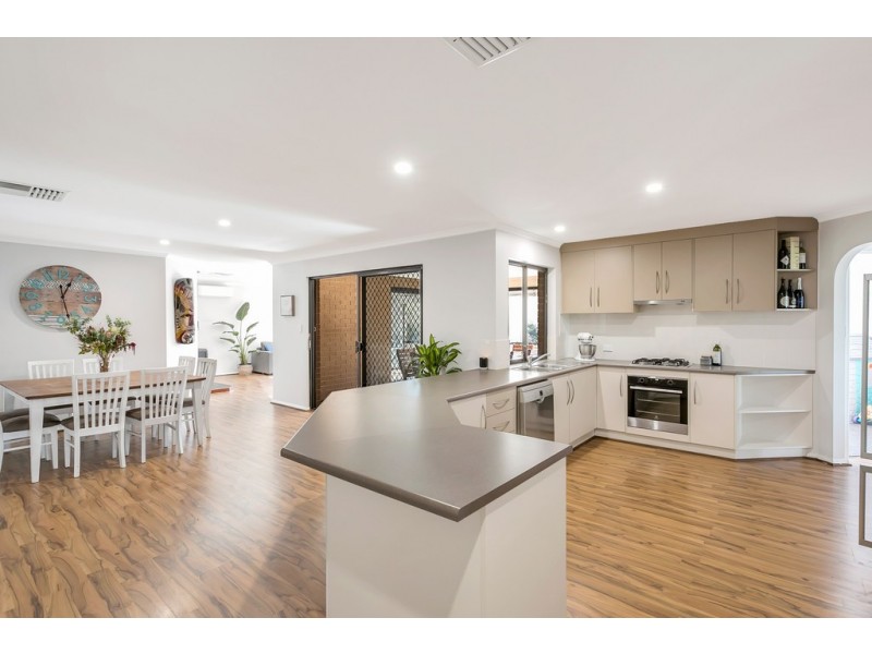 12 Scrub Avenue, Aldinga Beach SA 5173