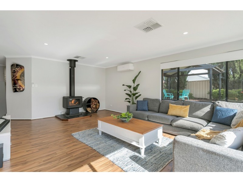 12 Scrub Avenue, Aldinga Beach SA 5173