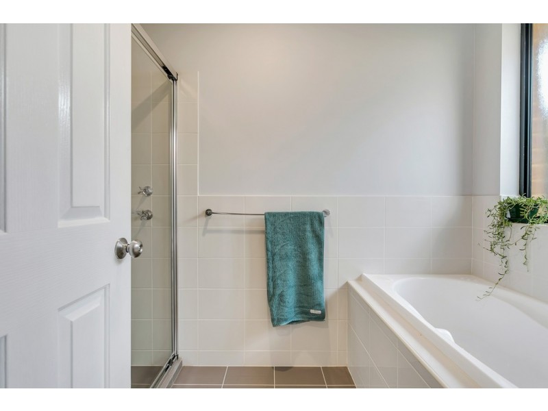 12 Scrub Avenue, Aldinga Beach SA 5173