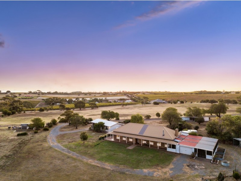 100 Wheaton Road, Mclaren Vale SA 5171