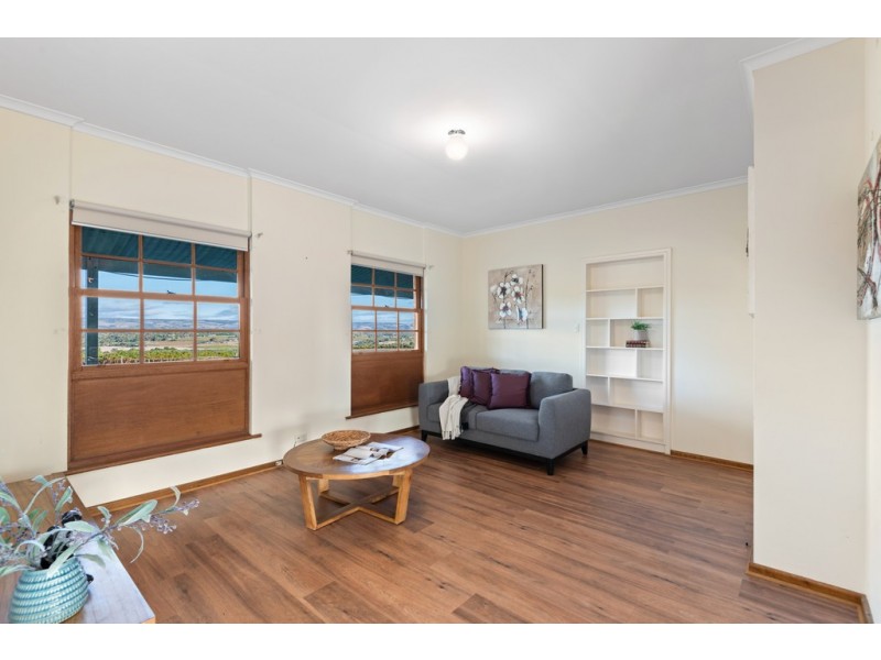 100 Wheaton Road, Mclaren Vale SA 5171