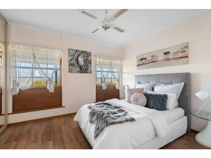 100 Wheaton Road, Mclaren Vale SA 5171