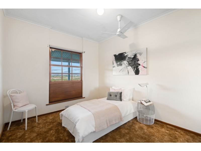 100 Wheaton Road, Mclaren Vale SA 5171