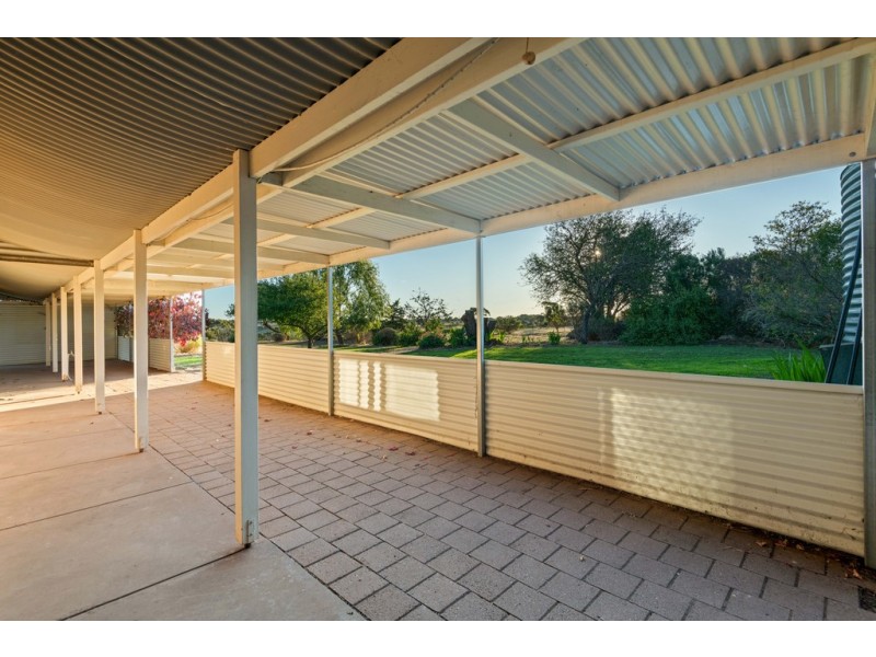 100 Wheaton Road, Mclaren Vale SA 5171