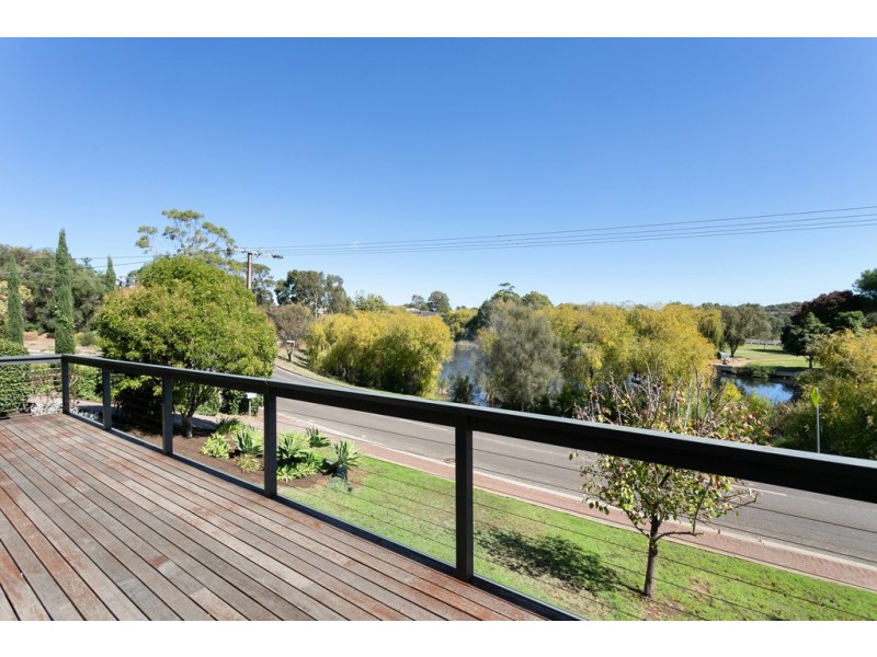 23 Fountain Valley Drive, Happy Valley SA 5159