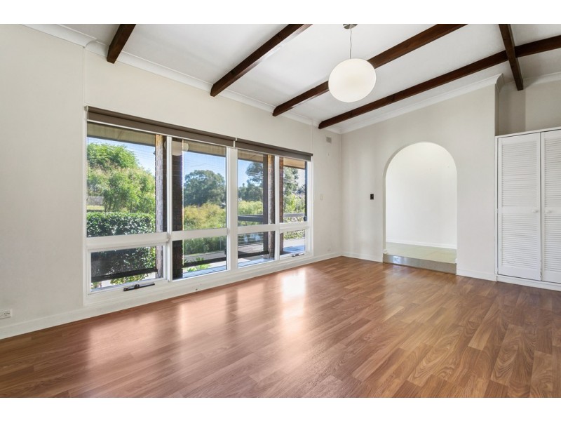 23 Fountain Valley Drive, Happy Valley SA 5159