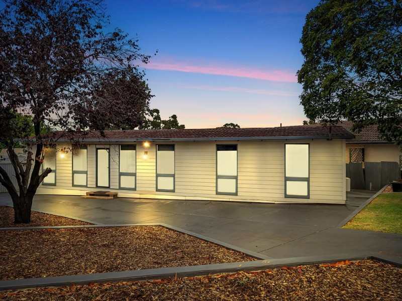 38 Holly Rise, Hackham West SA 5163