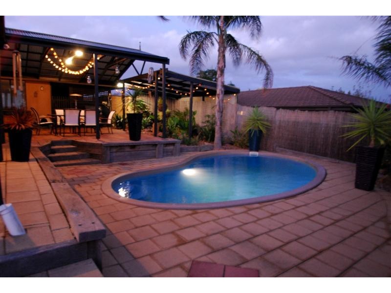6 Lyons Circuit, Trott Park SA 5158