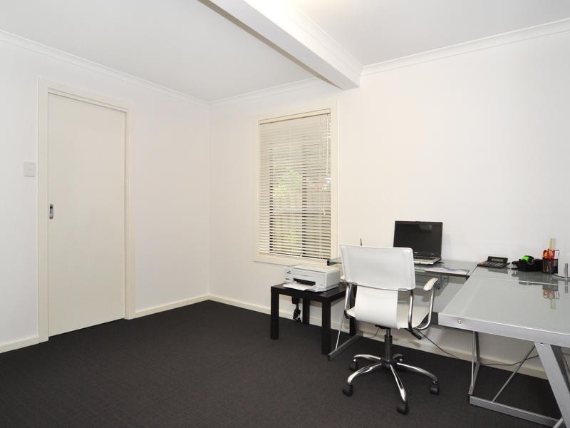 6 Lyons Circuit, Trott Park SA 5158