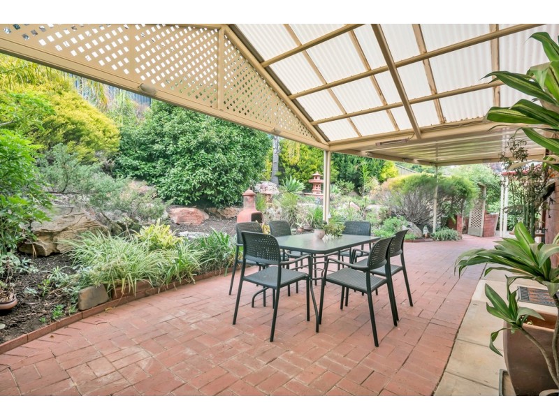 104 Homestead Drive, Aberfoyle Park SA 5159