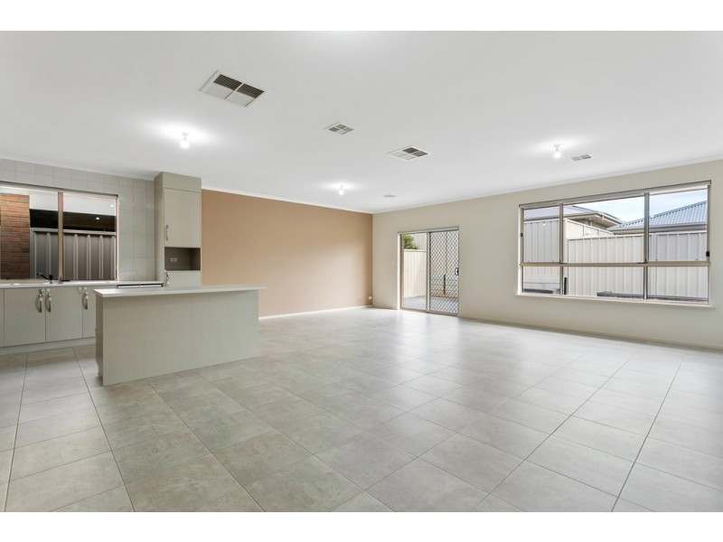 46 Marston Drive, Morphett Vale SA 5162