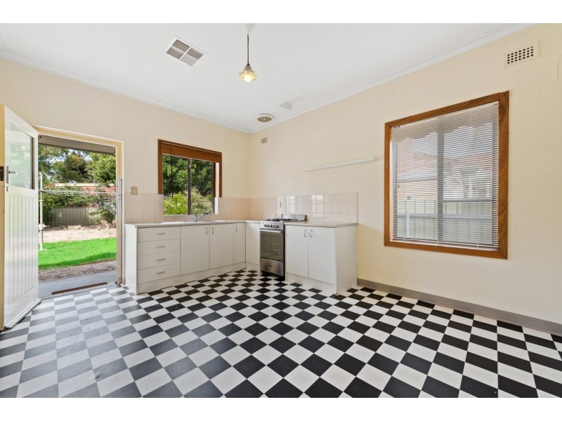 135 Oaklands Road, Warradale SA 5046