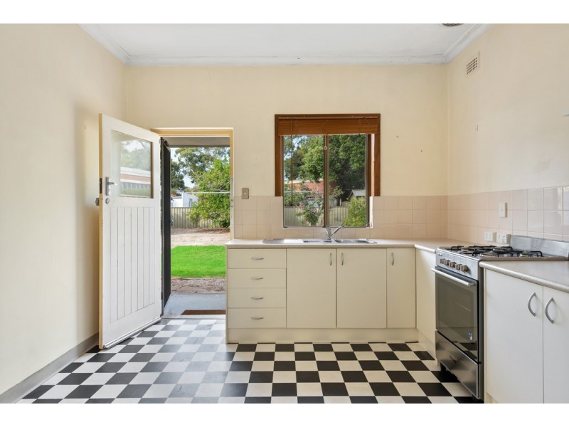 135 Oaklands Road, Warradale SA 5046