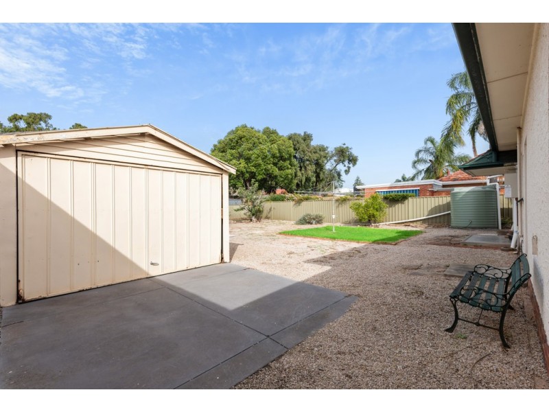 135 Oaklands Road, Warradale SA 5046