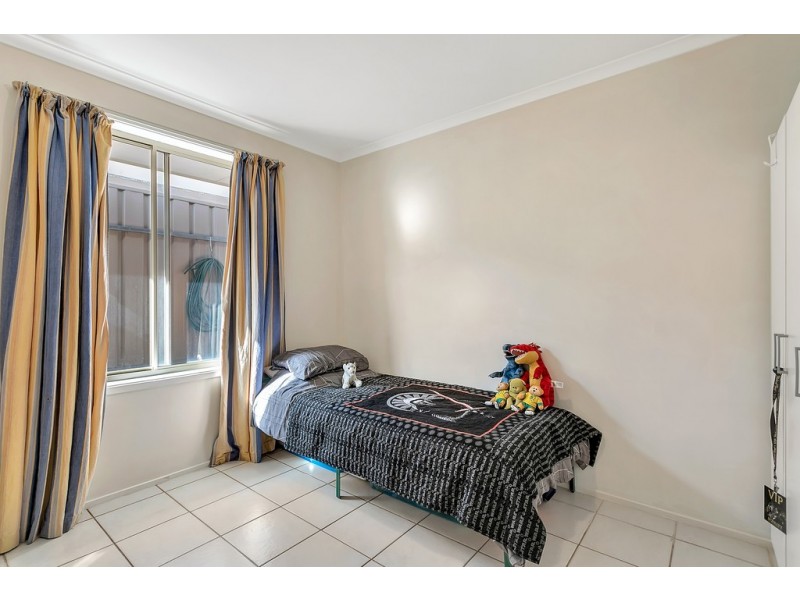 10 Topaz Close, Woodcroft SA 5162