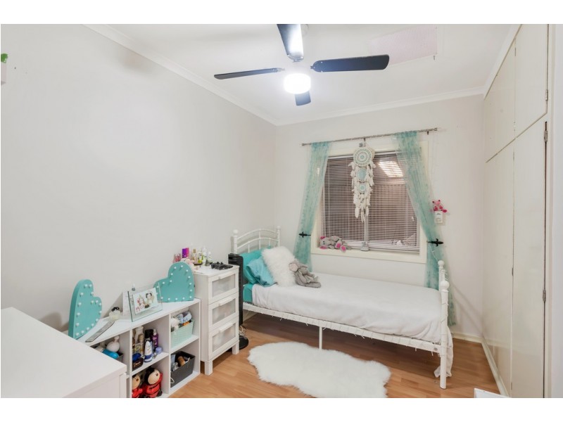 25 Judith Crescent, Morphett Vale SA 5162