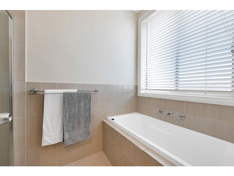 18 Anglesea Lane, Seaford Rise SA 5169