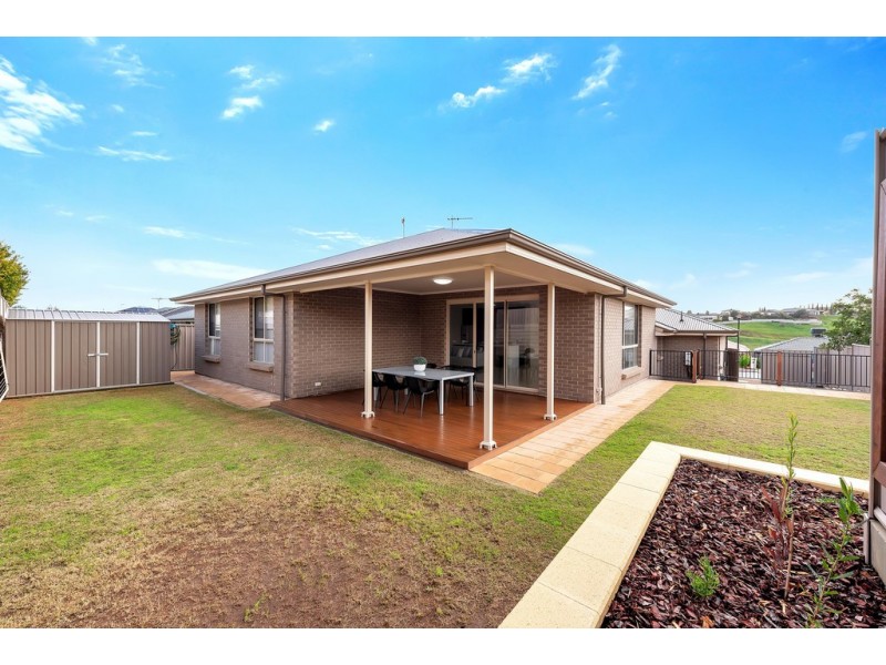 18 Anglesea Lane, Seaford Rise SA 5169