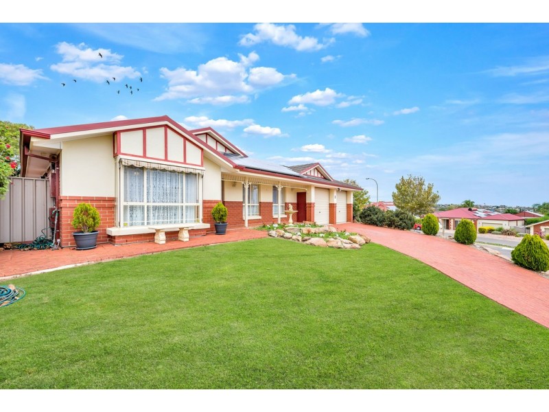 8 The Crescent, Seaford Rise SA 5169
