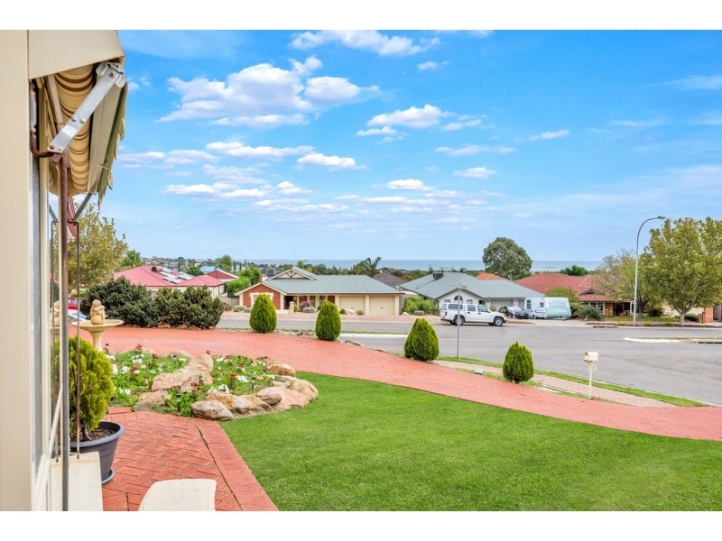8 The Crescent, Seaford Rise SA 5169