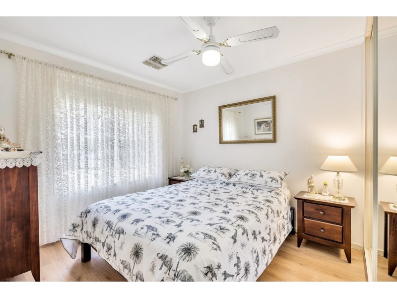 8 The Crescent, Seaford Rise SA 5169