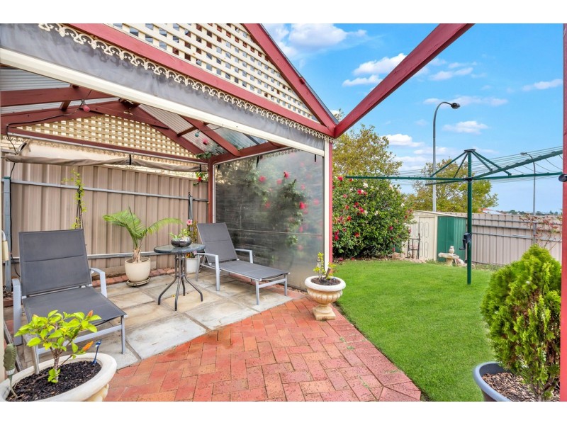 8 The Crescent, Seaford Rise SA 5169