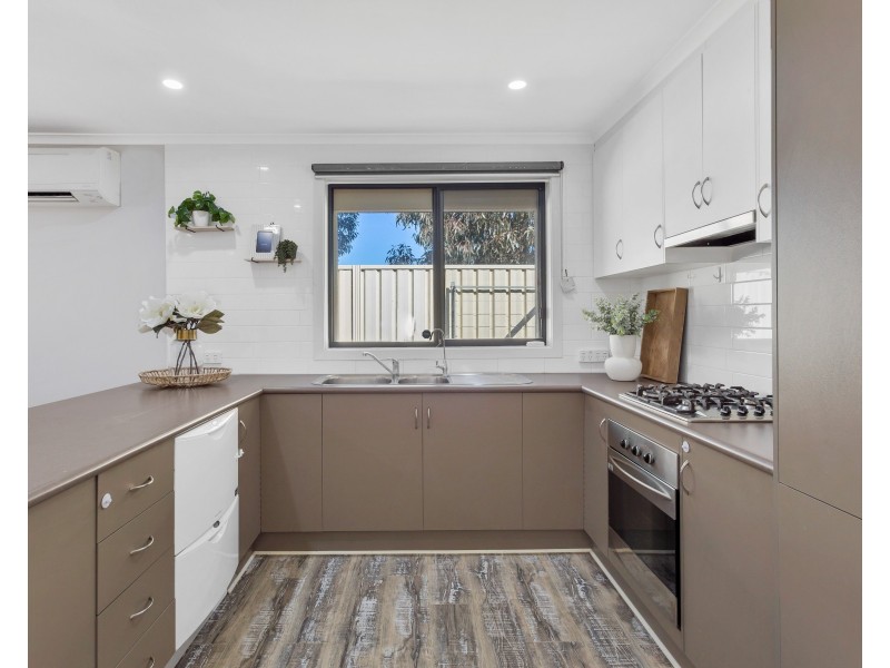 10 Blossom Court, Direk SA 5110