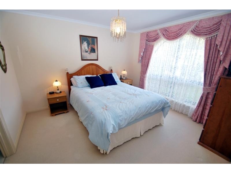 47 Tania Drive, Aberfoyle Park SA 5159