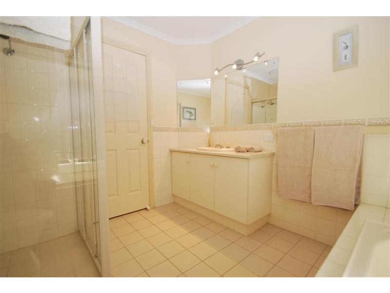 47 Tania Drive, Aberfoyle Park SA 5159