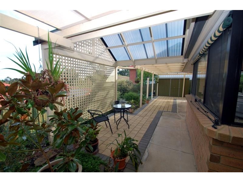 47 Tania Drive, Aberfoyle Park SA 5159