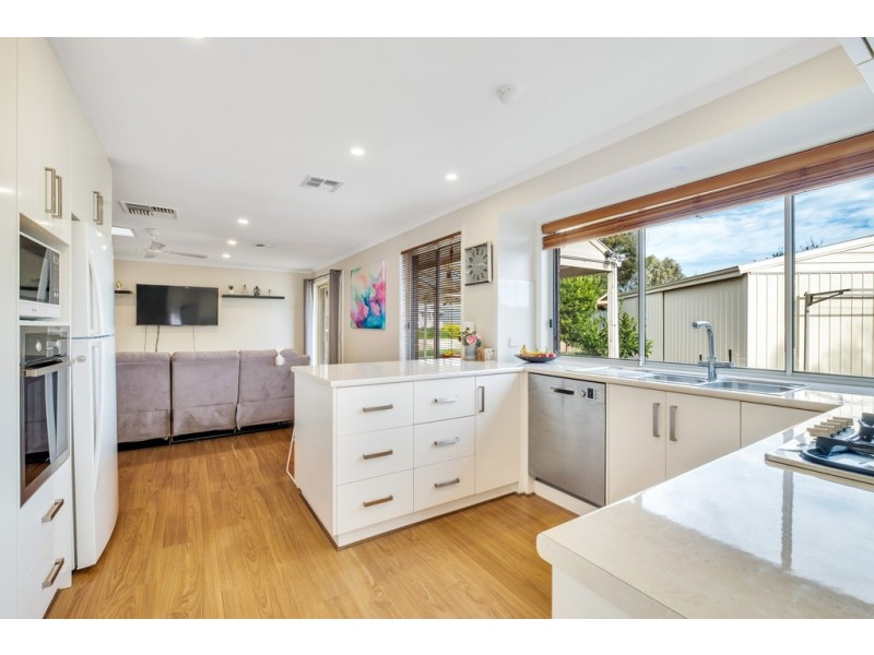 6 Boyd Court, Trott Park SA 5158