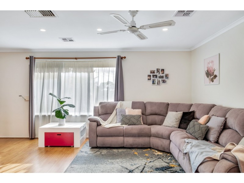 6 Boyd Court, Trott Park SA 5158