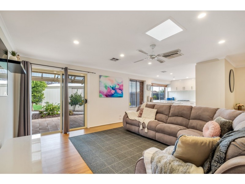 6 Boyd Court, Trott Park SA 5158