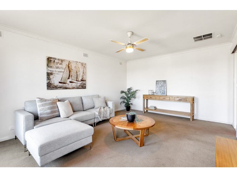 53 Conington Crescent, Morphett Vale SA 5162