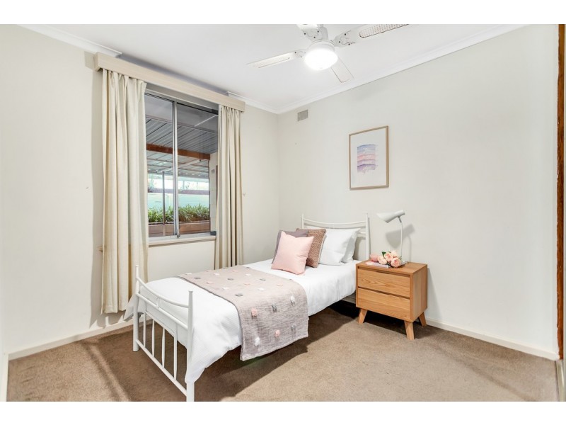 53 Conington Crescent, Morphett Vale SA 5162