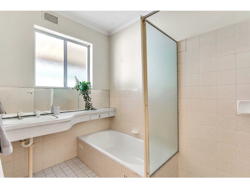 53 Conington Crescent, Morphett Vale SA 5162