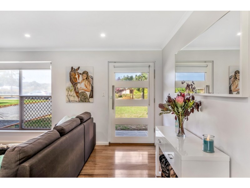 87 Main Road, Mclaren Flat SA 5171