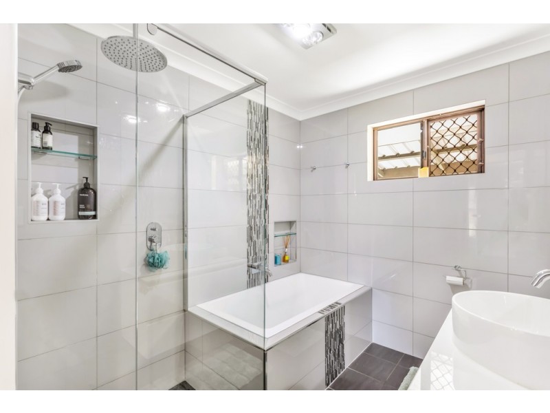 87 Main Road, Mclaren Flat SA 5171