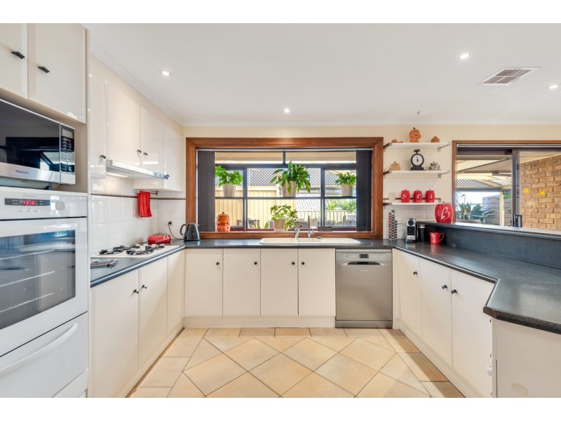 7 Lapwing Street, Hallett Cove SA 5158