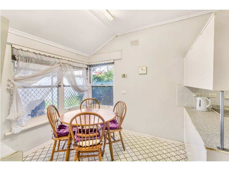 8 Heathcote Street, Marion SA 5043