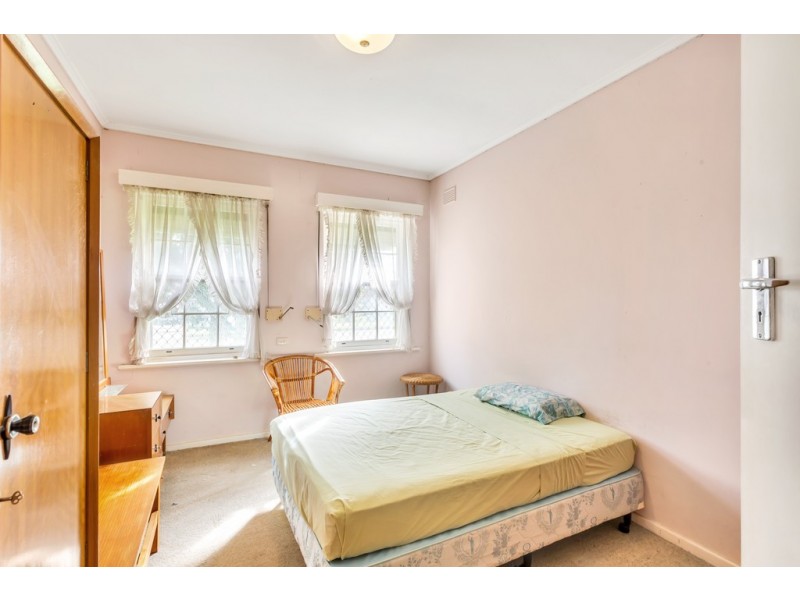 8 Heathcote Street, Marion SA 5043