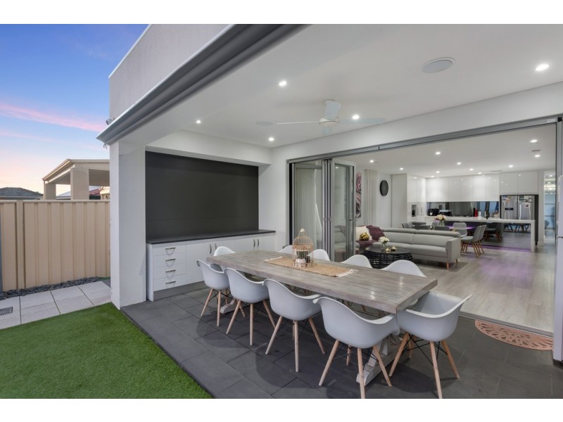 11a Lowe Street, Royal Park SA 5014