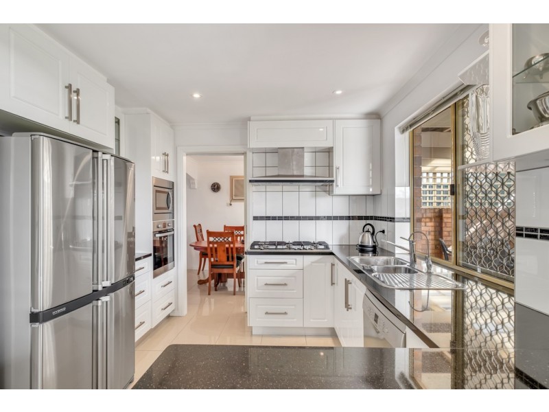 2 Ming Court, Trott Park SA 5158