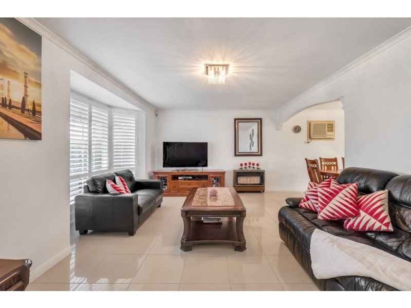2 Ming Court, Trott Park SA 5158