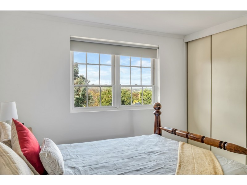 2 Ming Court, Trott Park SA 5158